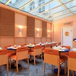 Maison Axel Opera