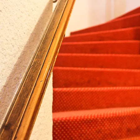 Maison Axel Opera ホテル 3*