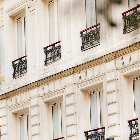 Maison Axel Opera