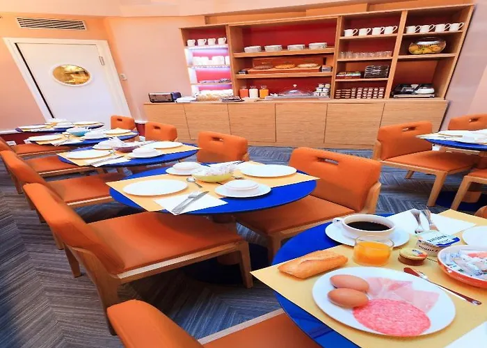 Hotel Maison Axel Opera 3*