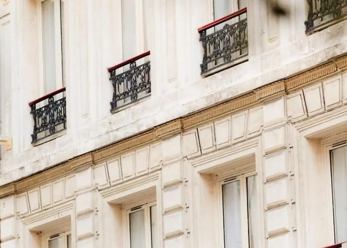 Maison Axel Opera
